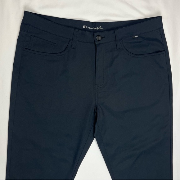 Travis Mathew Mens 5 Pocket Golf Pants 38 x 27 Black Cropped Hemmed B6 - Picture 4 of 8